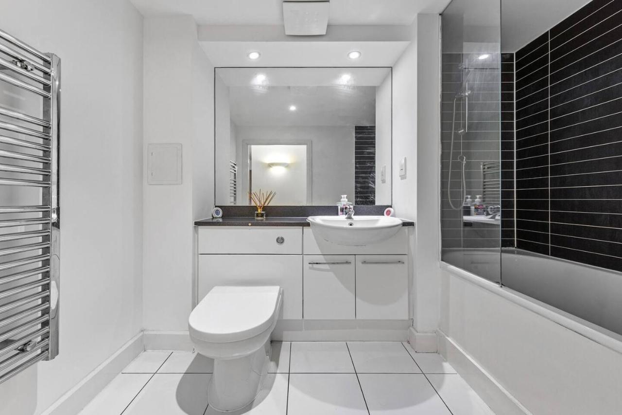 Lovely & Cosy 2 Beds London Skyline View מראה חיצוני תמונה